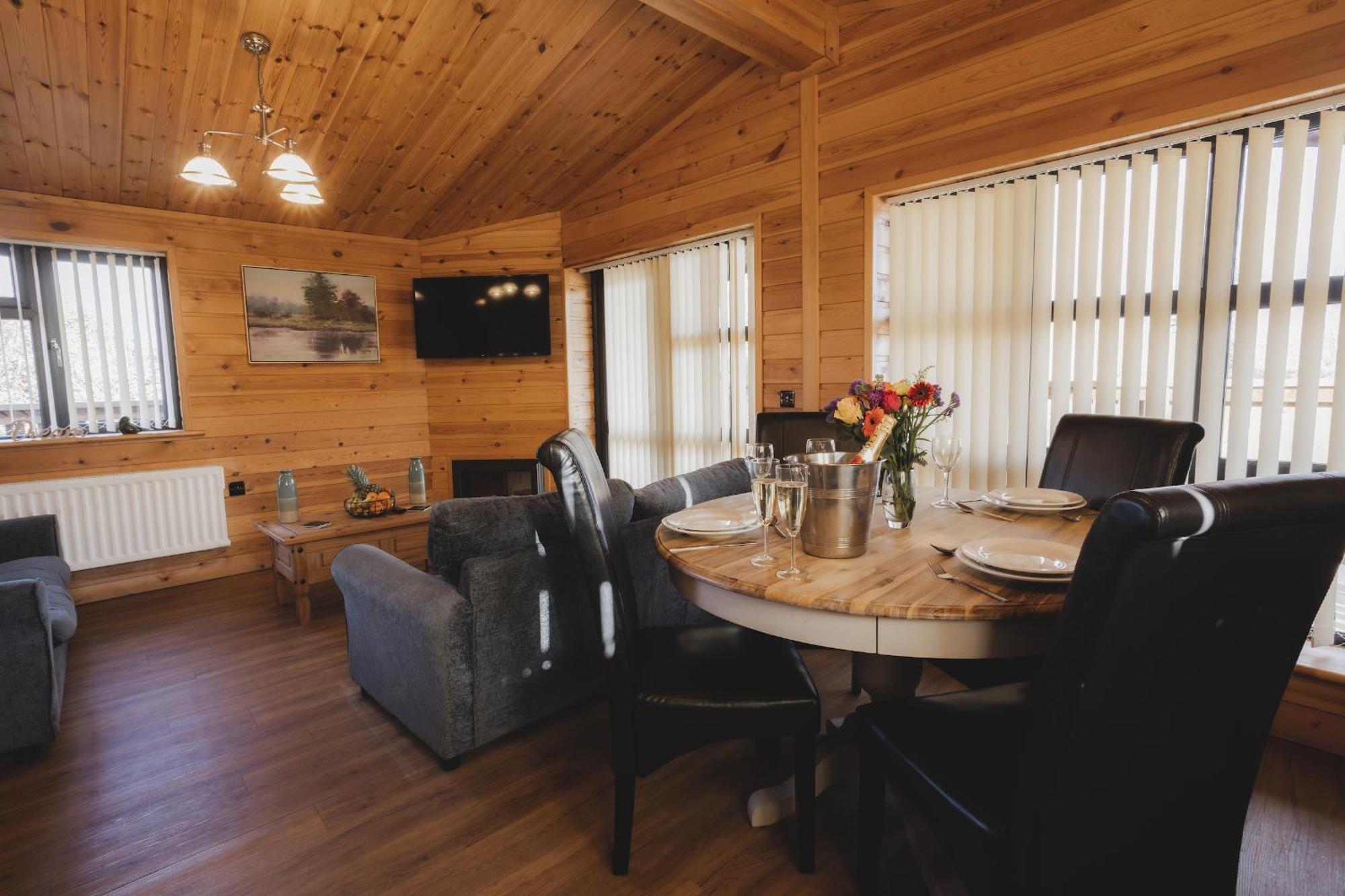 Woodlakes Park By Liv Retreats King's Lynn Exterior photo
