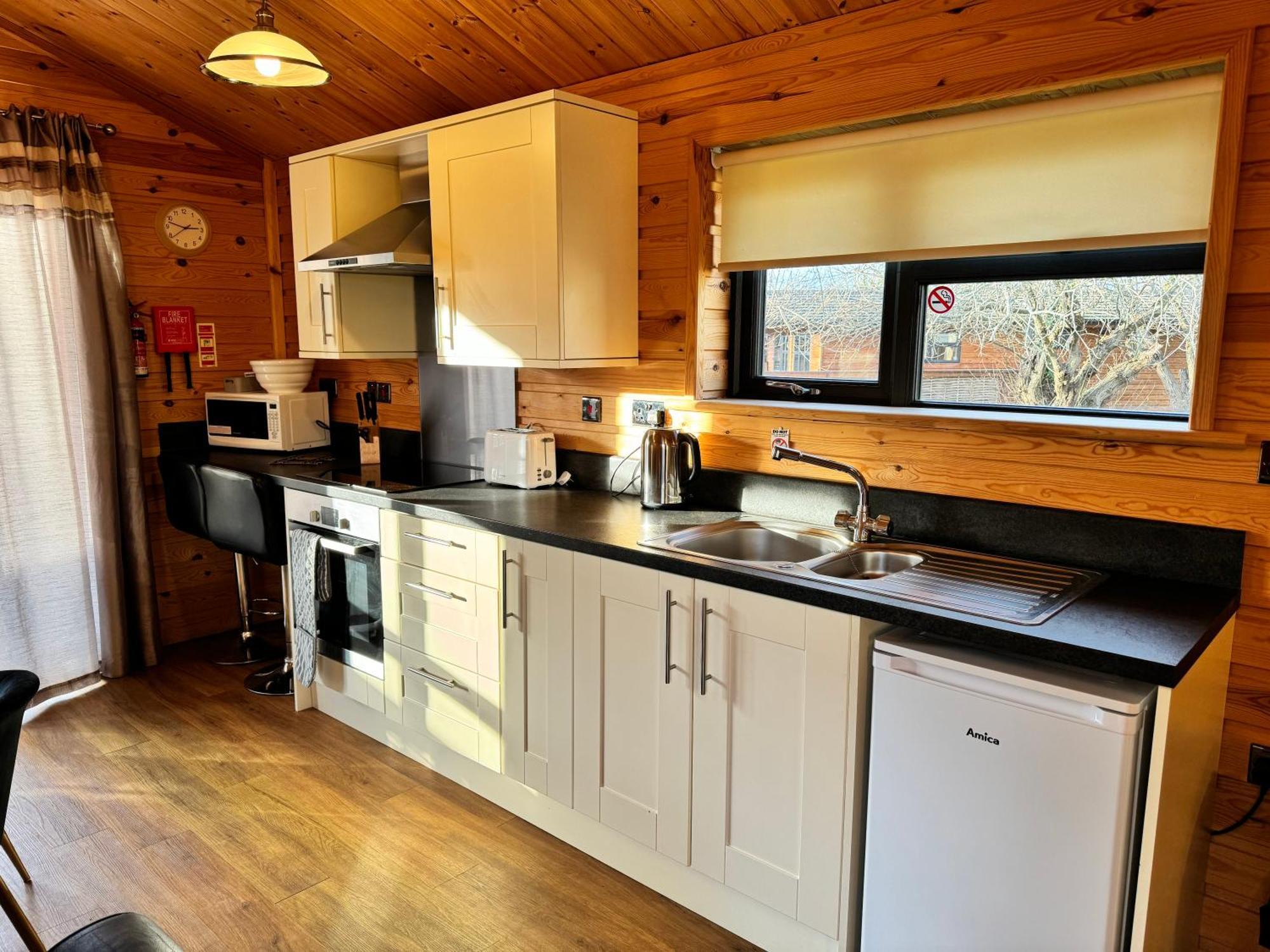 Woodlakes Park By Liv Retreats King's Lynn Exterior photo