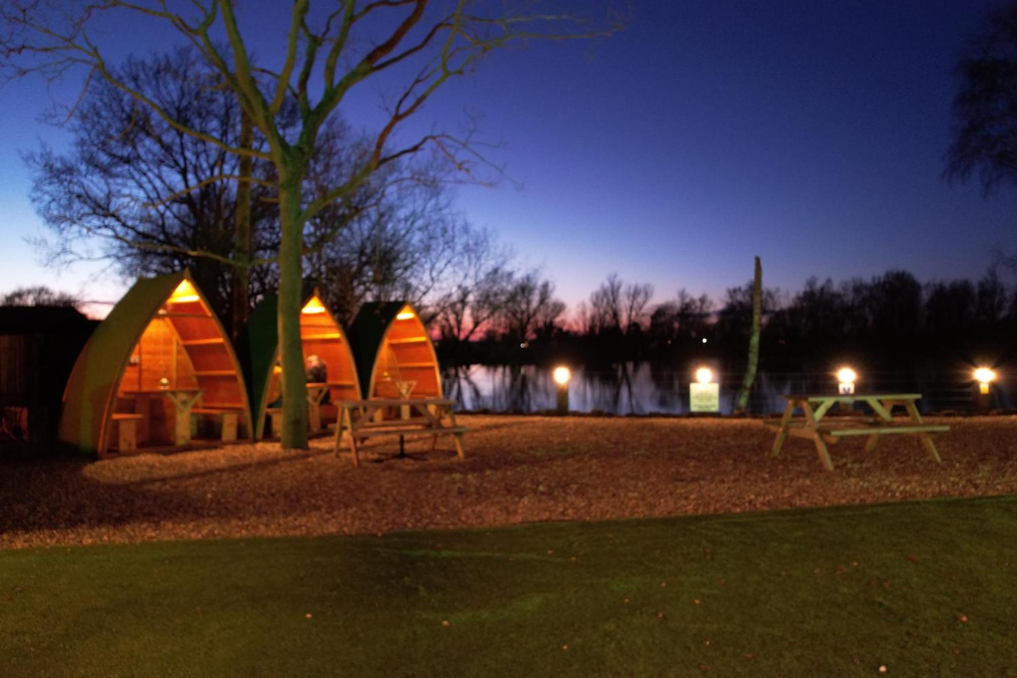 Woodlakes Park By Liv Retreats King's Lynn Exterior photo