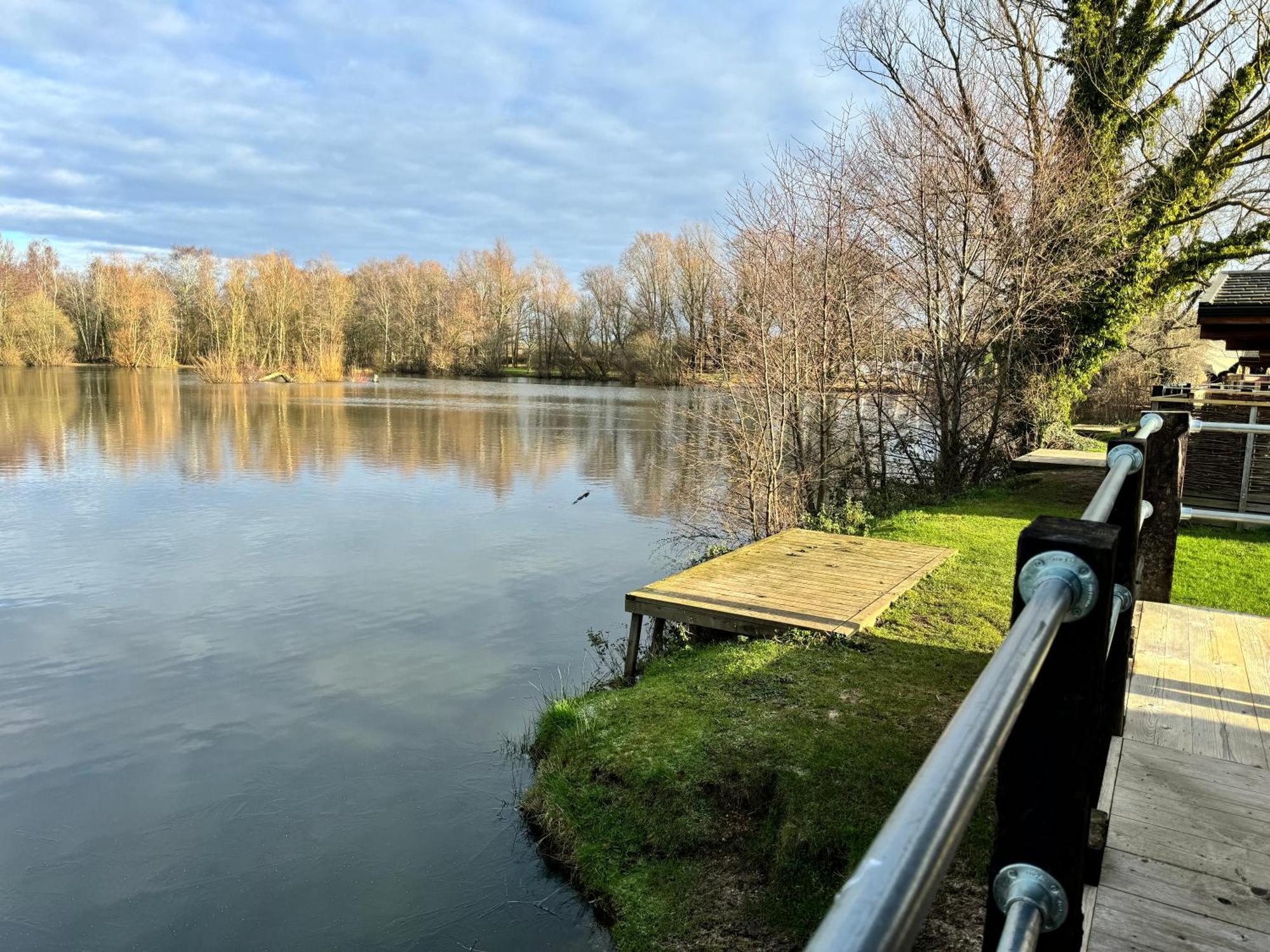 Woodlakes Park By Liv Retreats King's Lynn Exterior photo