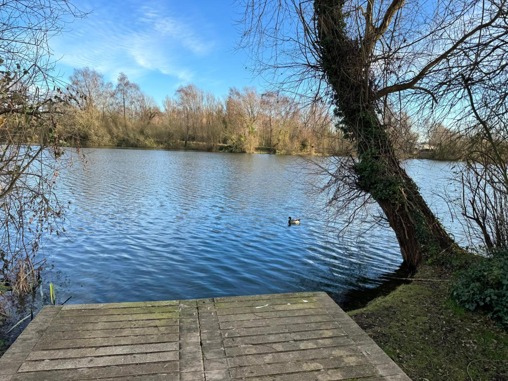 Woodlakes Park By Liv Retreats King's Lynn Exterior photo